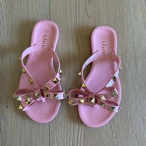 Kids sandals